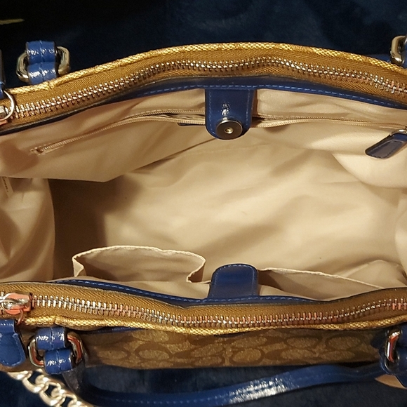 Coach Peyton Signature Jordan Double Zip Carryall - Picture 4 of 9